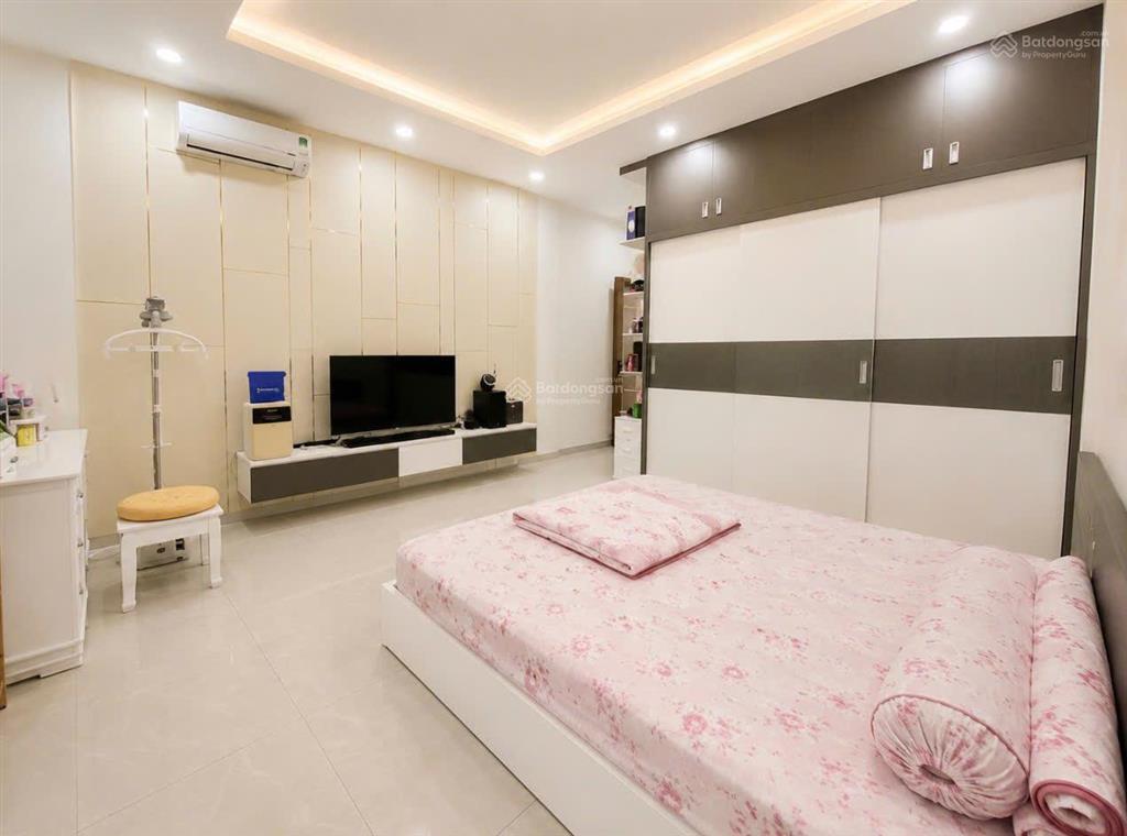 Bàu cát tân bình  hẻm nhựa ô tô ngủ trong nhà  5 tầng kiên cố  ngang 4.4m  40m