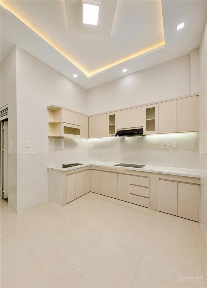 Trung tâm vip quận 11 gần đầm sen  hẻm kinh doanh 6m  ô tô ngủ trong nhà  4 tầng  51m2