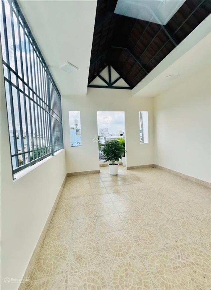 Trung tâm vip quận 11 gần đầm sen  hẻm kinh doanh 6m  ô tô ngủ trong nhà  4 tầng  51m2