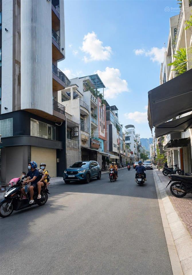 Trung tâm vip mặt tiền bàn cờ quận 3  vỉa hè 3m  4 tầng btct  36m