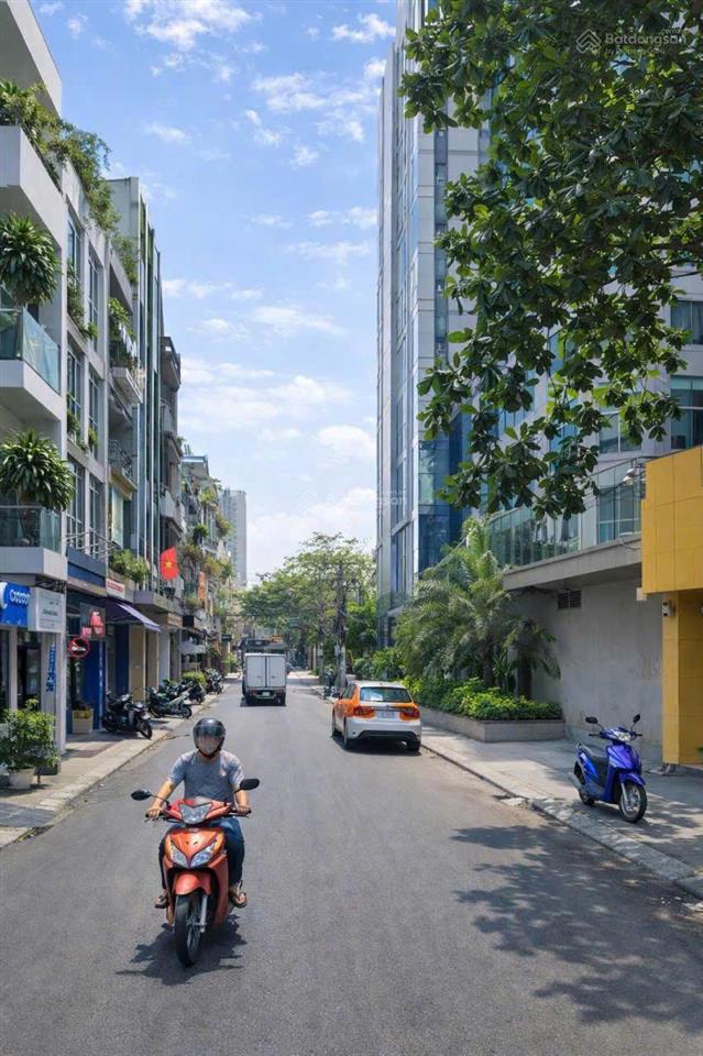 Vip trung tâm quận 10  lý thường kiệt  5 tầng btct  64m  hxh tránh