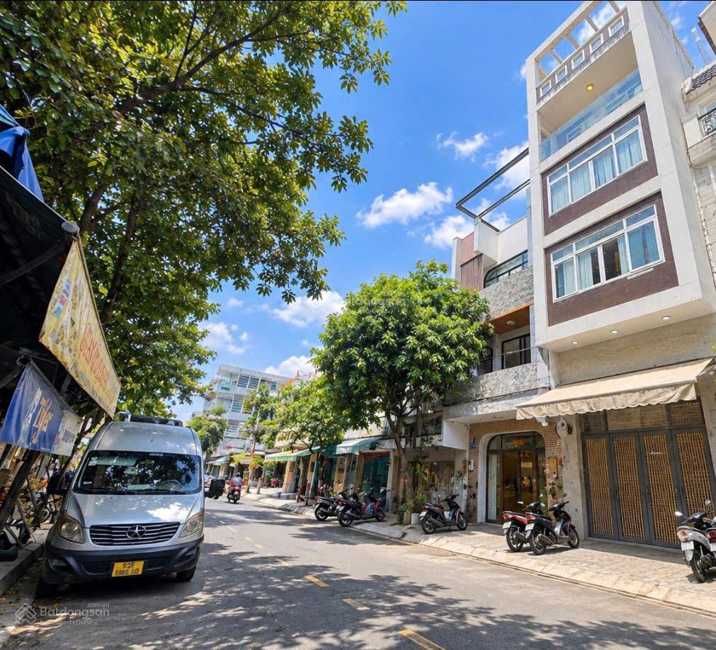 Mặt phố lõi cư xá bình thới  4.5x18m  5 tầng kinh doanh đa ngành