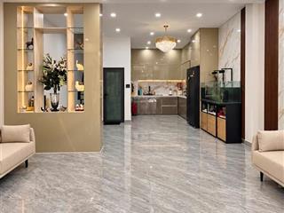 Nhà 5 tầng mới đẹp khu cây gõ  ngang 5.6m bề thế  đường 6m thông  kinh doanh, vp