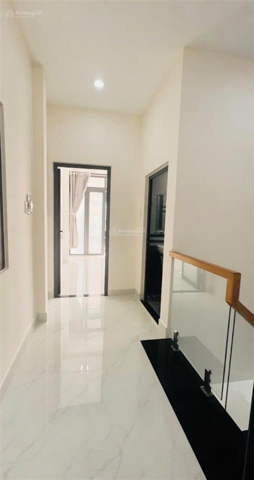 Mặt tiền khu vip k300 tân bình | nhà mới tinh 2 tầng btct | giá 9,18 tỷ