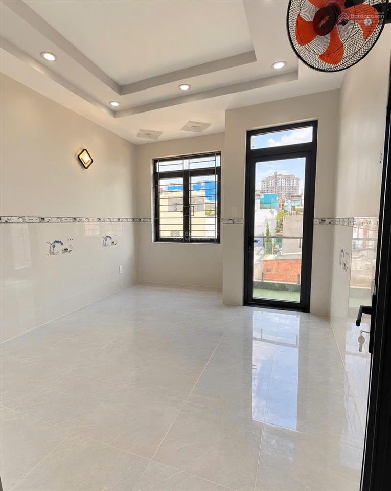 Nhà đẹp 5 tầng sân thượng  lạc long quân tân bình 55m2, hẻm 5m, khu phân lô