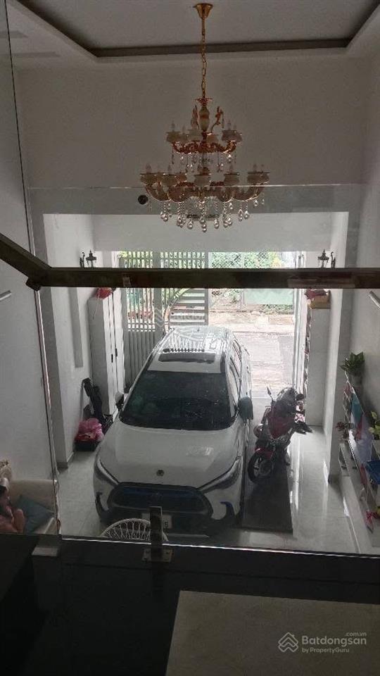 Mặt tiền kinh doanh  hiền vương, khu vip trước nhà là công viên  2 tầng  ngang 6m nở hậu  137m2