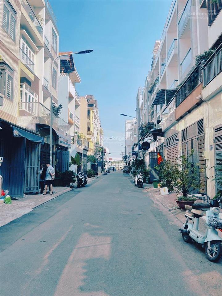 Bán nhà tân sơn nhì68m24tầng5pn hẻm 10m thông khu an ninhtặng nội thất xịngiá 10ty xíu. + k