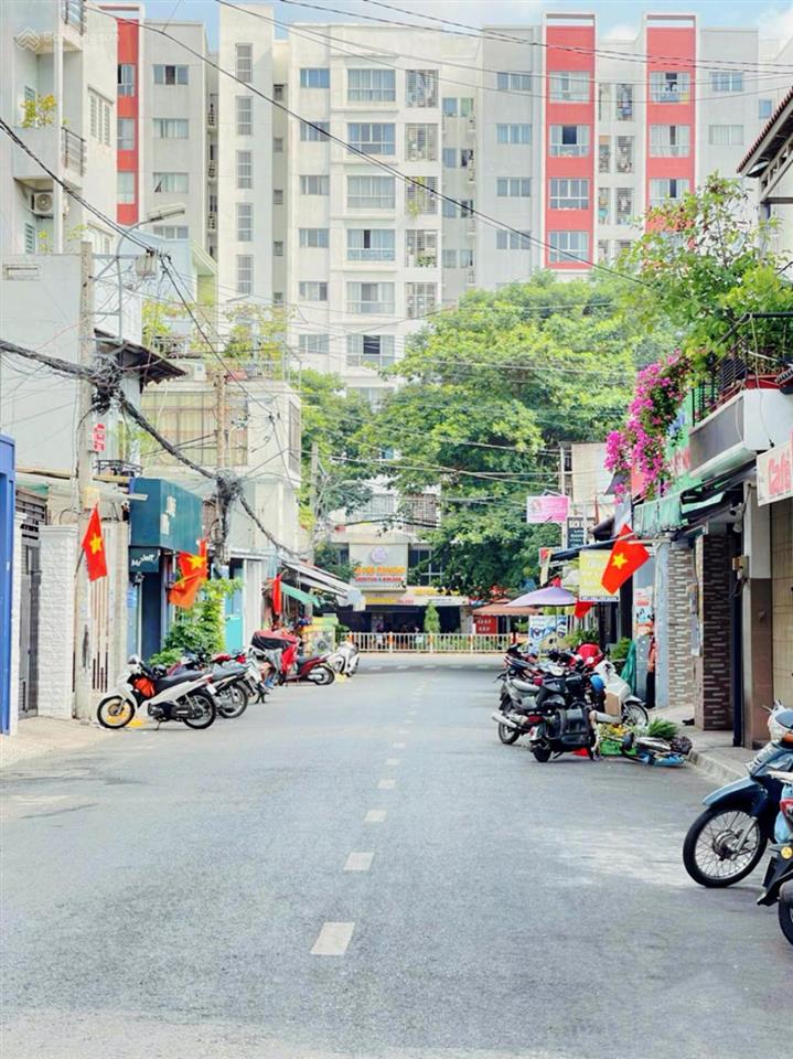Chỉ hơn 10 tỷ bán mặt tiền aeon tân phú thang máy 9 phòng dòng tiền 45tr/tháng kế
