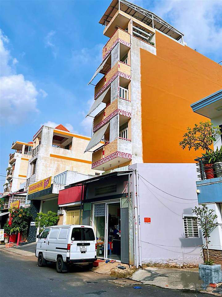 Chỉ hơn 10 tỷ bán mặt tiền aeon tân phú thang máy 9 phòng dòng tiền 45tr/tháng kế
