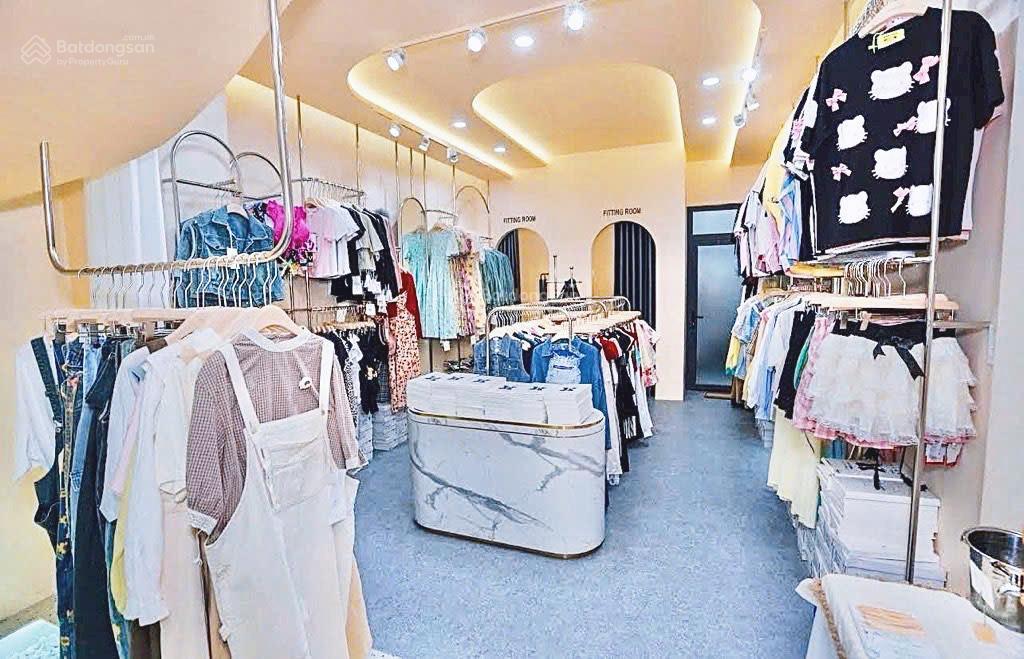10 tỷ đường xe tải thông  ngay tô hiệu  70m2  4 tầng 5pn  full nội thất  chủ giảm 2 tỷ chủ gấp
