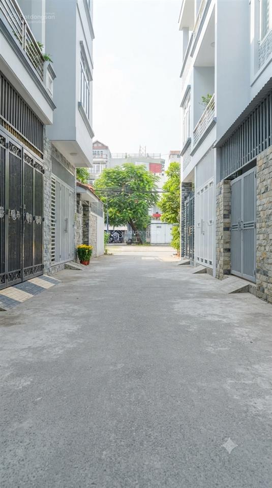 Hơn 10 tỷ nhà 2 mặt hẻm, sát công viên lưu chí hiếu vị trí thoáng, gần công viên, thuận ti