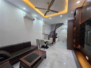 Bán nhà trung tâm thạch bàn long biên  dt36m mt4m  4 tầng. gần aeon long biên  giá 6tỷ150