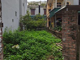 Bán đất cự khối long biên  dt62m  mt 4,6m đất oto tải vào đất giá 8 tỷ.