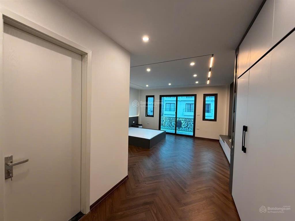 Bán nhà mới, đối diện aeon, gara, thang máy, 66m2, 6 tầng, mặt tiền 5.1m, giá nhỉnh 13 tỷ