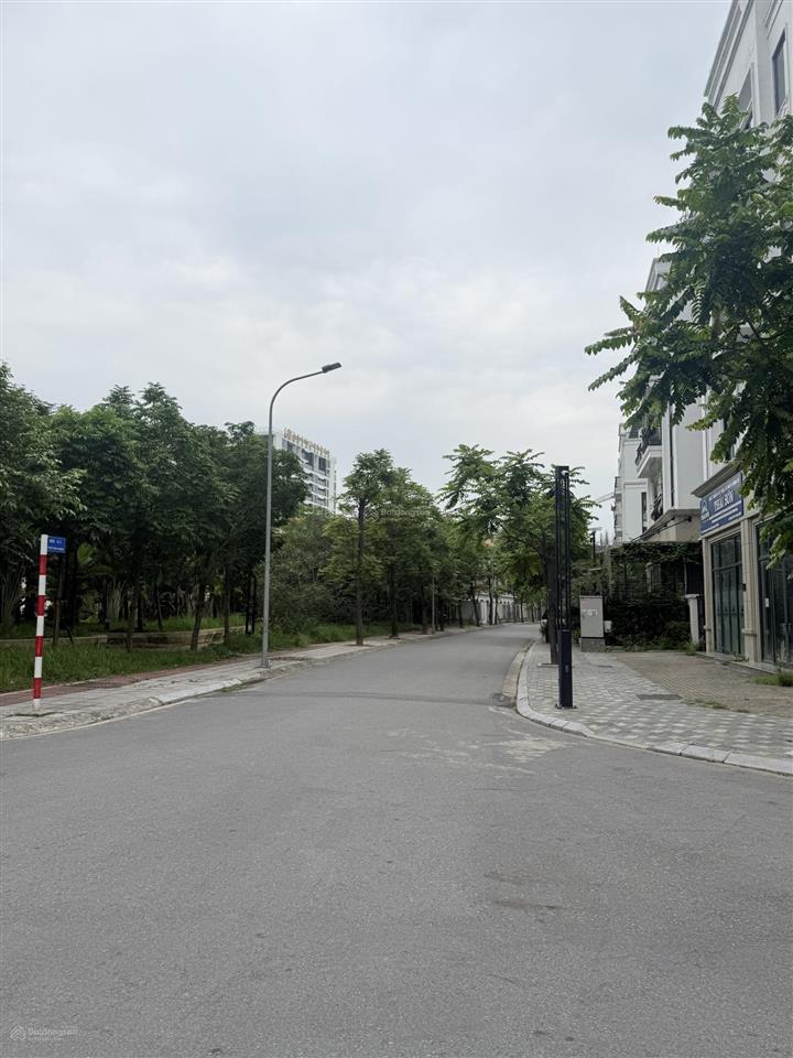 Bán biệt thự the diamond point, lô góc 2 mặt công viên, 145m2, 5 tầng, mt 7.8m, giá 48 tỷ.