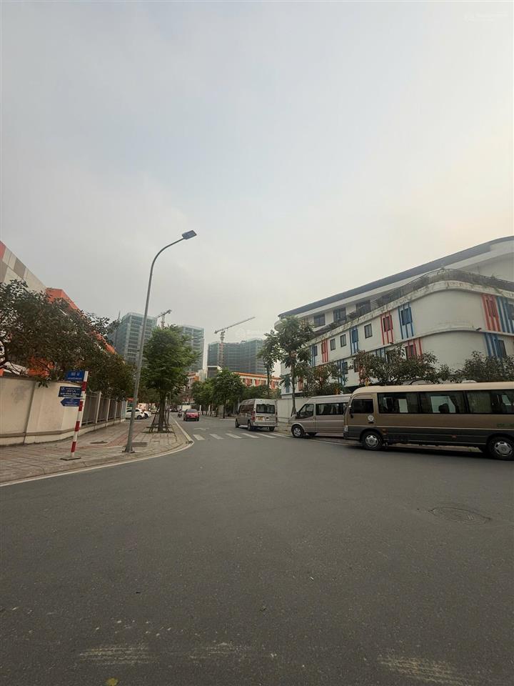 Bán biệt thự the diamond point, lô góc 2 mặt công viên, 145m2, 5 tầng, mt 7.8m, giá 48 tỷ.