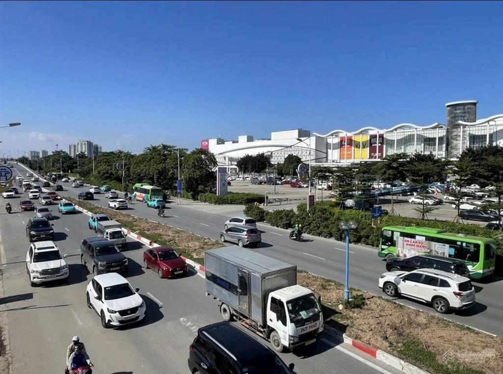 Bán đất xây ccmn gần aeon, đường cổ linh, ngõ ô tô, 150m2, mặt tiền gần 5m, giá nhỉnh 15 tỷ.