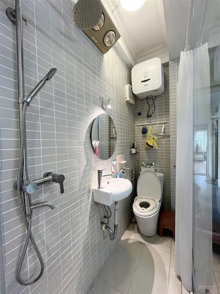 Cho thuê căn hộ mới đẹp full nội thất tầng 3 đội cấn