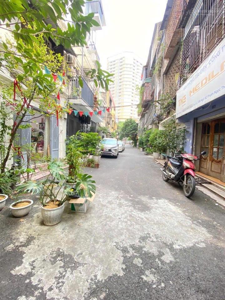 Mời thuê căn hộ tầng 2 ngõ phạm ngọc thạch, đống đa