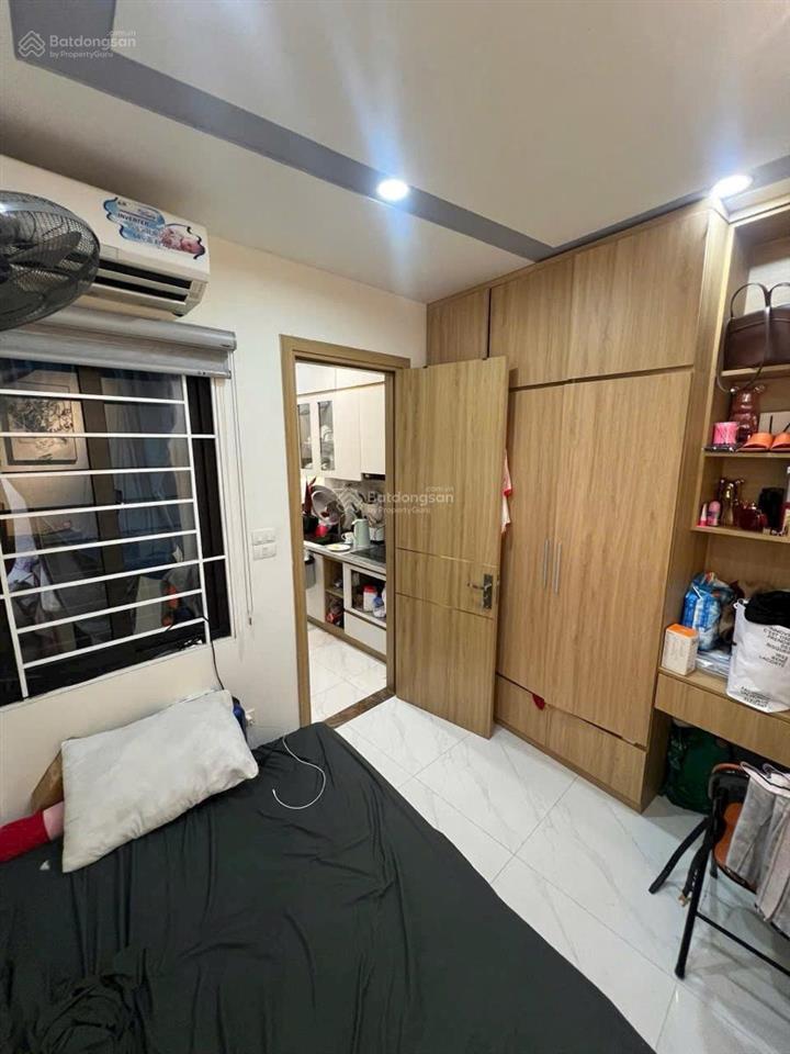 Ccmn nguyễn trãi 48m t2 2 ngủ, ban công, cạnh royal, ga tàu 2.35 tỷ