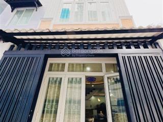 Ngang bề thế nở hậu đẹp tài vận tốt, hẻm 3  4 m thông thương tứ phương