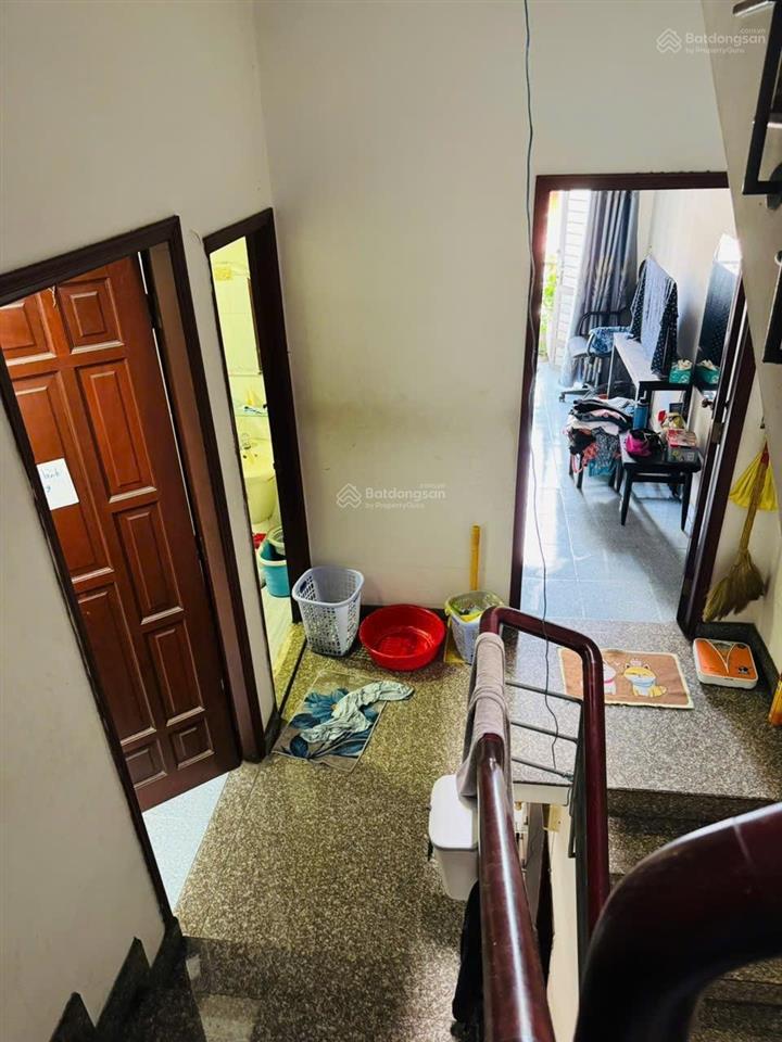 Mặt tiền khánh hội  phường 4  q 4. nhà đang ở & đang kinh doanh coffee