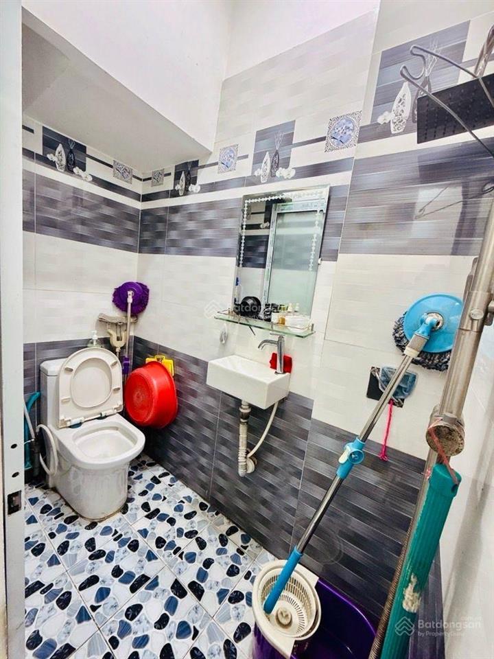 Kèo ngon sang xịn  khu dân cư hh
hẽm chạy 1 lèo ra mt ng. tất thành