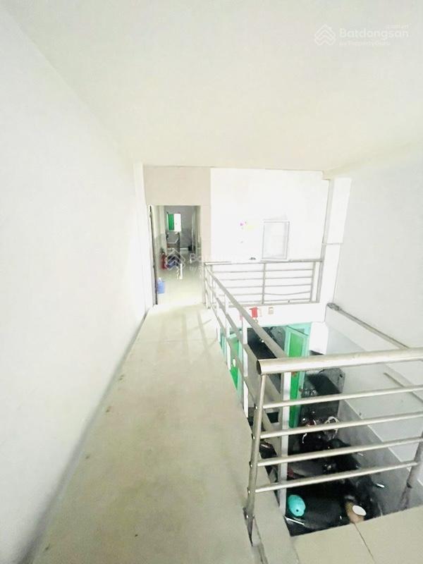 Chdv 100m2 15 phòng cho thuê, khả năng cải tạo khai thác 50  60tr/th
cách mặt tiền chỉ vài chục m