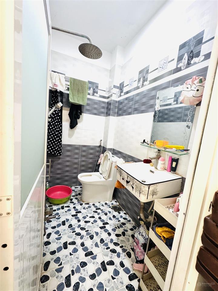 Kèo ngon sang xịn  khu dân cư hh
hẽm chạy 1 lèo ra mt ng. tất thành mô tả  bán nhà quận 4