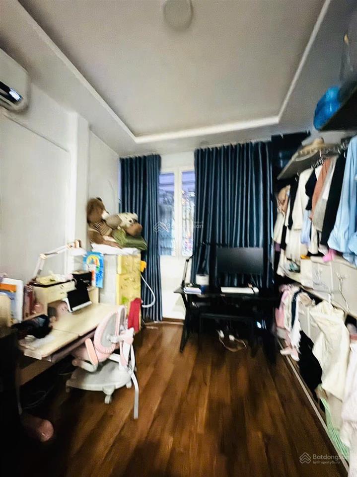 Cách xe hơi xe tải xe tăng chỉ 15m
khuvip kế bên khu chung cư xịn xò q4
giáp q1  khu rất an nin