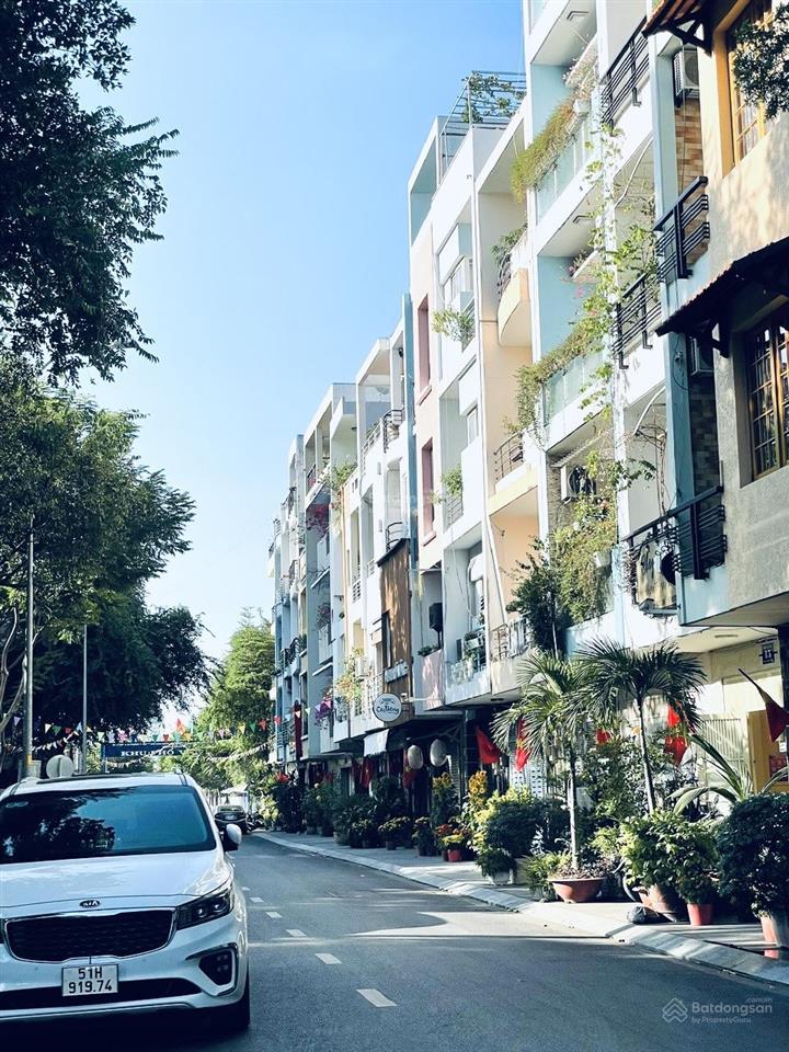 140,5m2 mặt tiền hụt xe hơi xe tải đơn giá bé tí tiii như nhà ở hẽm nhỏ phù hợp xây cất cao tần