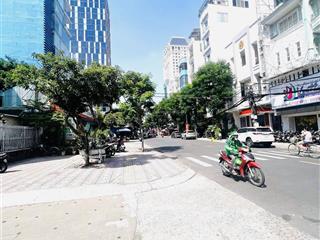 Khu văn phòng và kinh doanh khu
trung tâm hành chính p13 q4 đường xe hơi 12 mét  xe hơi