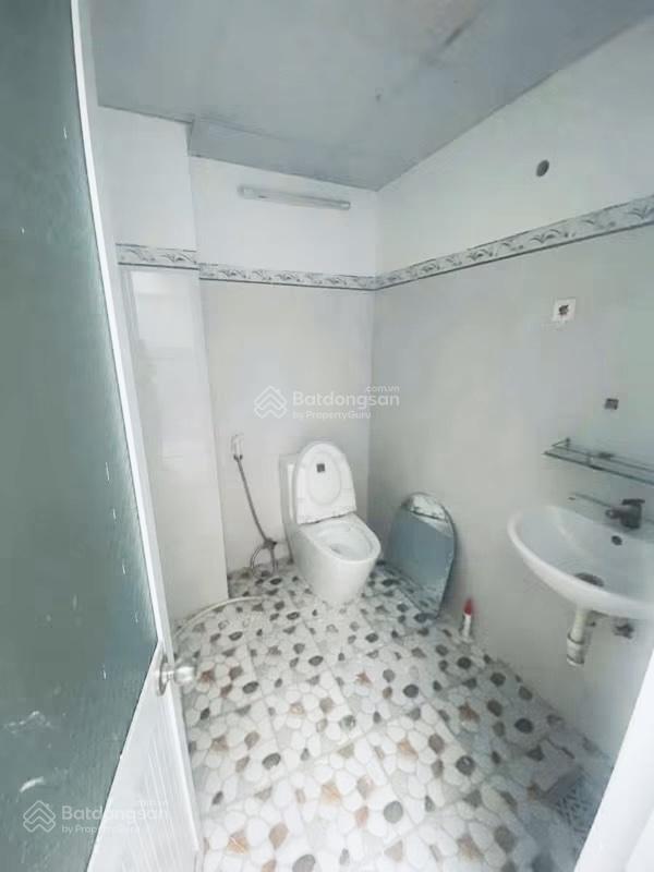 Mặt tiền ~100m² đất 4 tầng đúc btct
vị trí đẹp giáp bến cảng nhà rồng
tiềm năng khu tăng giá mạnh