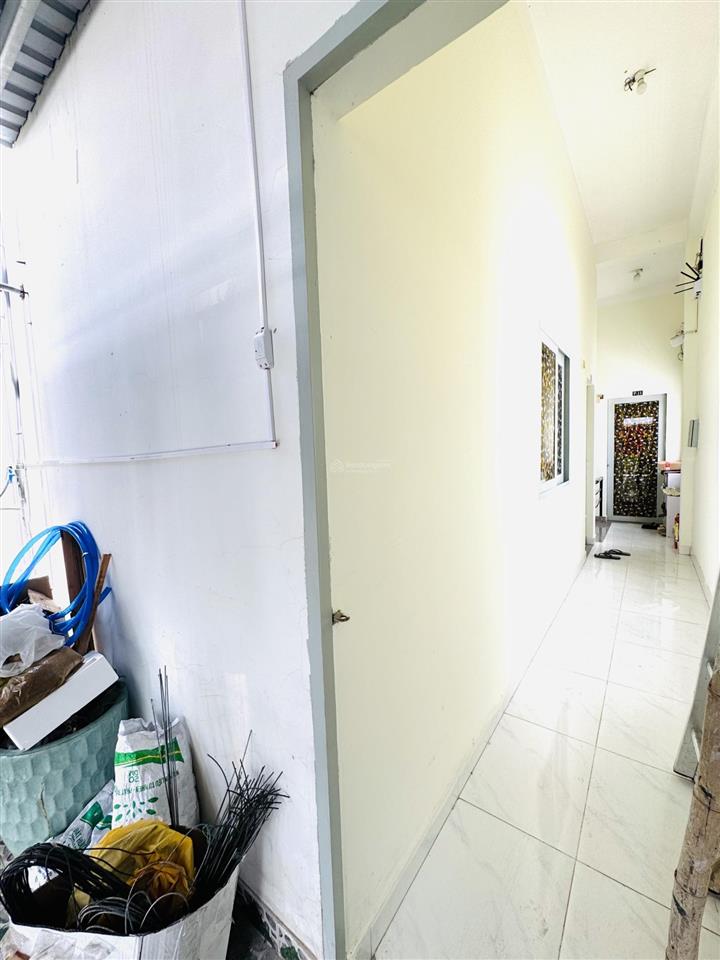 Chdv 110m² 10 phòng cho thuê, khả năng cải tạo khai thác 45 50tr/th
cách mặt tiền lớn chỉ vài mét