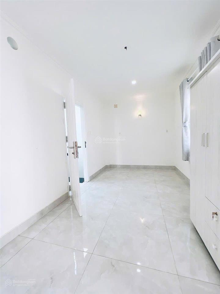 B. thự m. tiền 10 mét đường số sang xịn mịn khu cao tầng đồng bộ