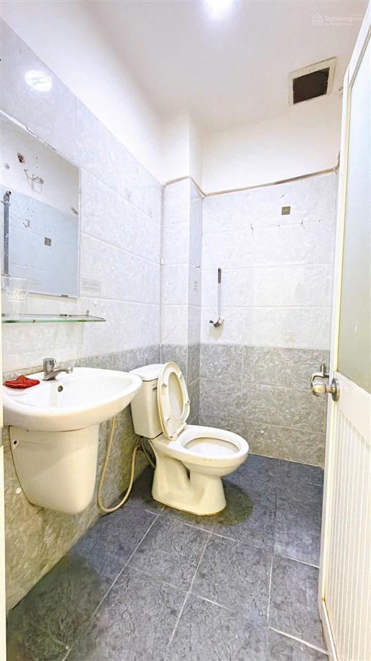 Bán kèo thơm khu dân cư ổn định hẽm sát đường xe tải 76 tôn thất thuyết p16 q4  hẽm thông