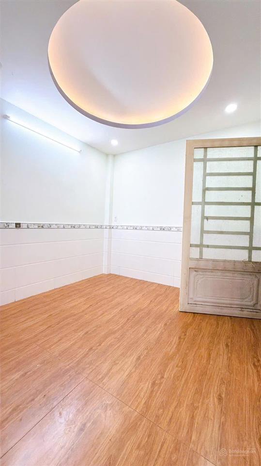 Bán kèo thơm khu dân cư ổn định hẽm sát đường xe tải 76 tôn thất thuyết p16 q4  hẽm thông