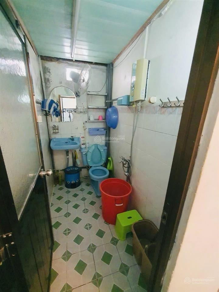 Trung tâm quận 1  kế bên bùi viện
xe hơi sát nhà  khu dân trí rất cao
phù hợp cho thuê giữ tiền