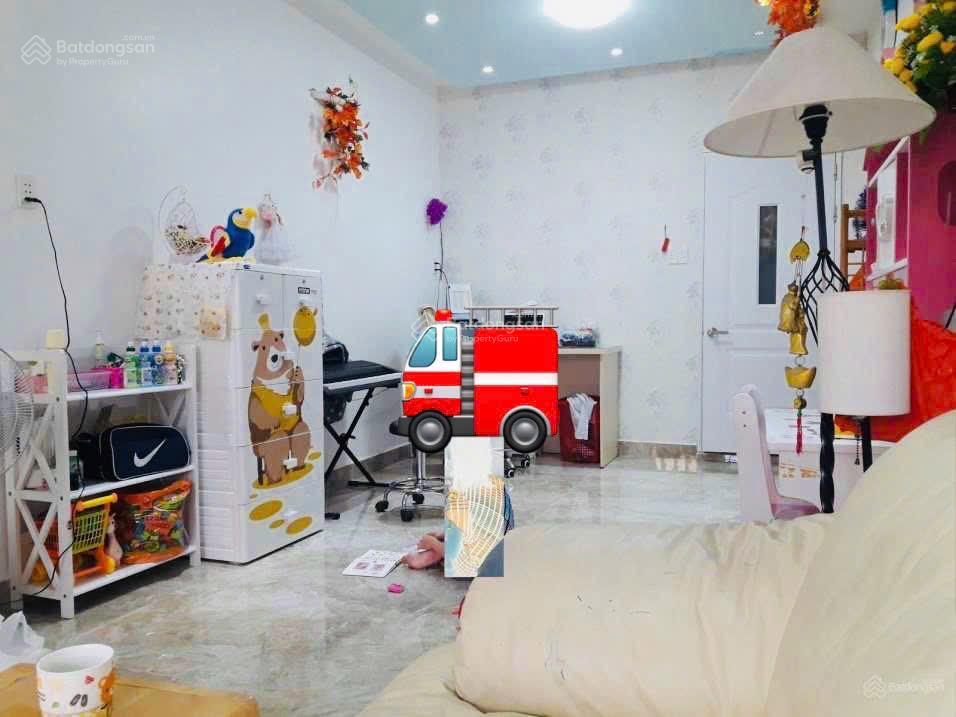 Mặt bằng kinh doanh đa ngành nghề 4 tầng kiên cố  vị trí q4 đẹp cực kỳ