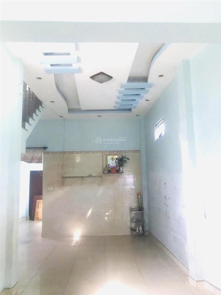 Bến vân đồn 1/ dt thực tế 105m2
gần cc goldview sang hịn sát bên q1
hẽm cực to 45 mét cách m