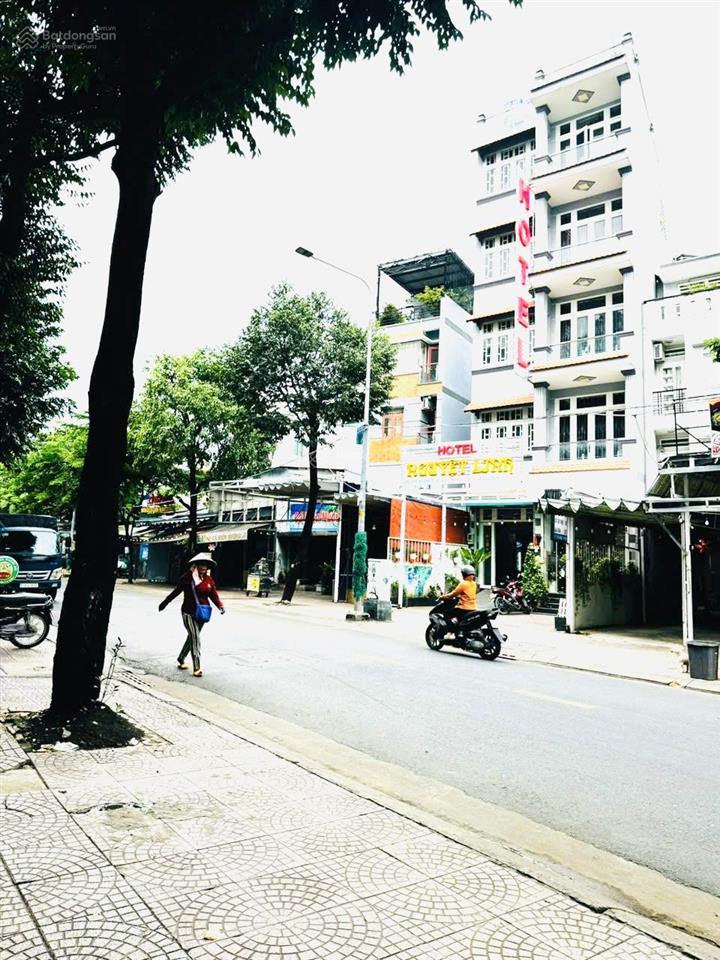 Siêu phẩm nhà 2 mặt tiền kinh doanh  mt vĩnh khánh mặt tiền sau hẻm xe tải