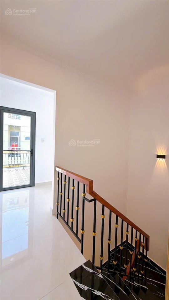 Chính chủ bán nhà quận 4 hẽm cận kề hxh  qh ra nhà mặt tiền 12 m
58 tôn thất thuyết thông san