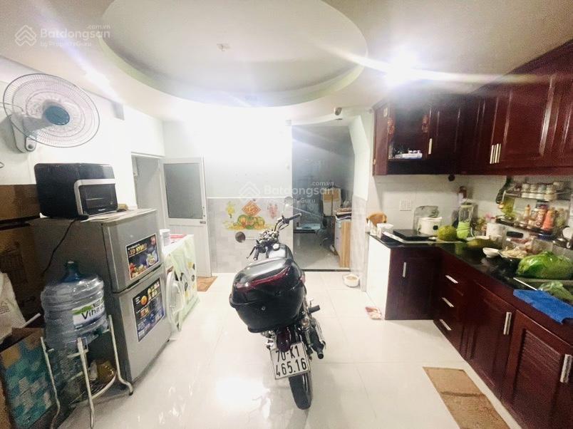 Chdv 100m2 15 phòng cho thuê, khả năng cải tạo khai thác 50  60tr/th
cách mặt tiền chỉ vài chục m