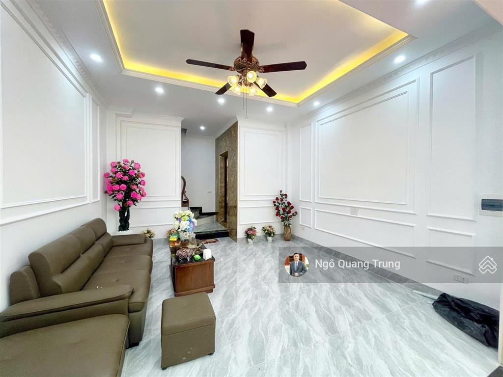 Còn duy nhất 1 căn ở pháo đài láng, đống đa, full nội thất 6 tầng thang máy về ở luôn đón tết