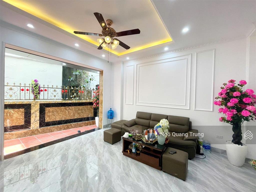 Còn duy nhất 1 căn ở pháo đài láng, đống đa, full nội thất 6 tầng thang máy về ở luôn đón tết