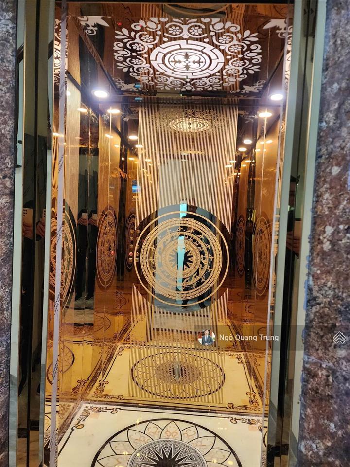 Còn duy nhất 1 căn ở pháo đài láng, đống đa, full nội thất 6 tầng thang máy về ở luôn đón tết