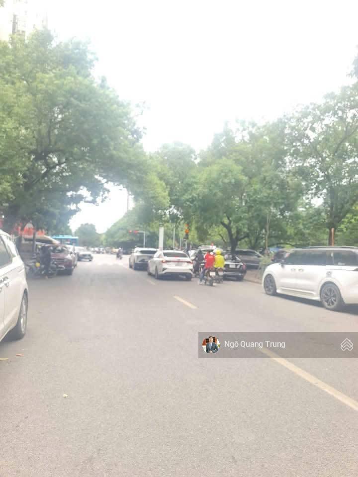 Rẻ  chính chủ gửi bán nhà mặt phố tú mỡ  trung kính, gần nguyễn chánh, kinh doanh sầm uất