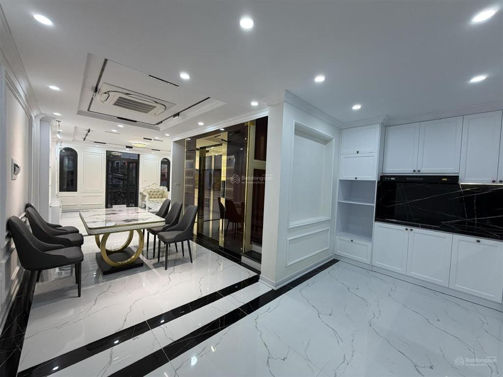 Chính chủ bán nhà xây mới cực đẹp khu quân đội tô vĩnh diện, ô tô vào nhà, ở quá thích, full đồ