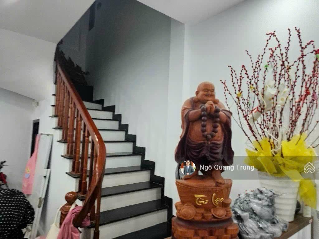Cần tiền đại hạ giá gần 1 tỷ, bán nhanh nhà đại mỗ, ô tô đỗ cửa, khu vực đang cực kì phát triển
