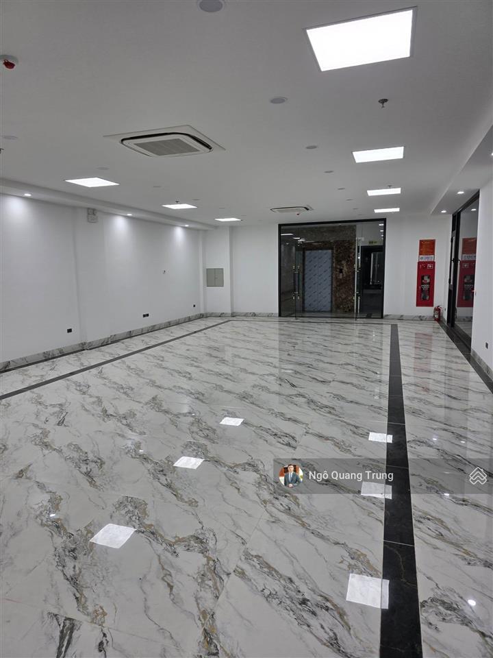 Anh em bán căn nhà mặt phố hồ tùng mậu, đã có nghiệm thu pccc và cho ngân hàng thuê 3 tầng 195tr/th